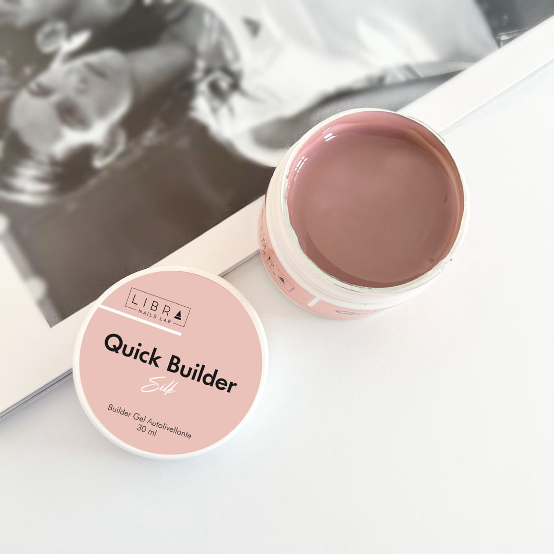 Quick Builder - Silk - Self Levelling Builder Gel - 30ml HEMA/TPO free