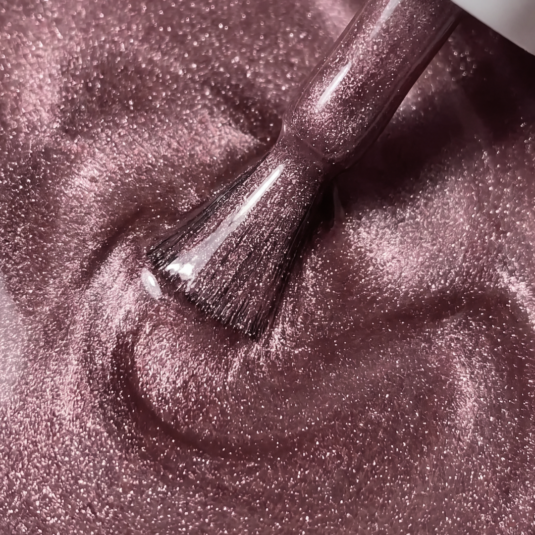Tono malva sofisticado Mohair, esmalte Cat Eye de la colección Late October