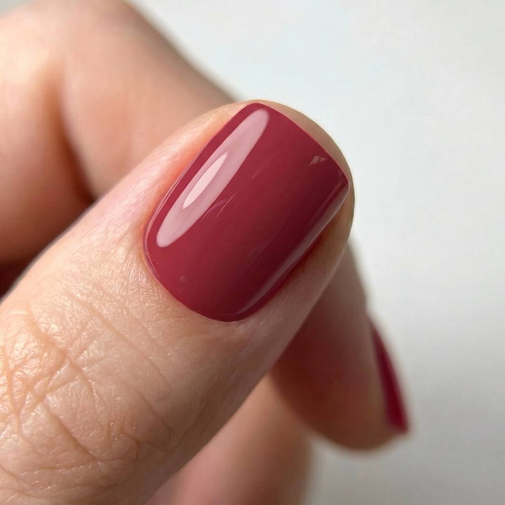 "Rouge Oriental" - HEMA/TPO free Gel Polish 15ml