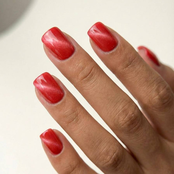 ''Satin'' - CAT EYE Gel Polish