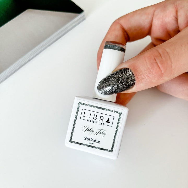 "Holly Jolly" - HEMA FREE Gel Polish 15ml - Elegance Beauty