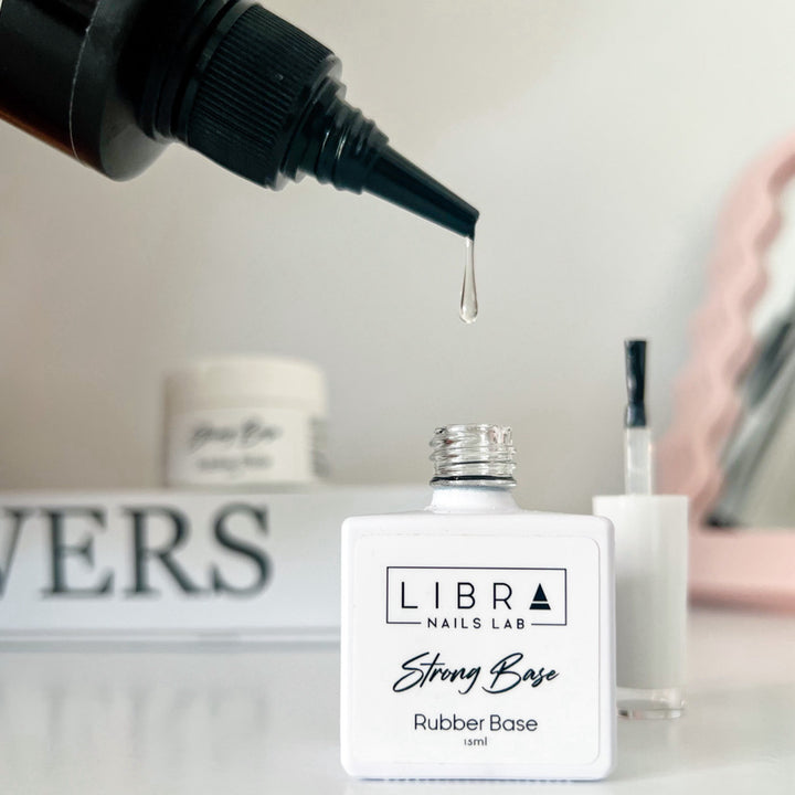 Strong Base - Rubber Base Clear - Refill 100ml